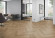 Skaben Design Rhino 55 Milano Eiche gold braun Real Feel Fischgrät Herringbone 4V zum Kleben Raum4 Skaben Design Rhino 55 Milano Eiche gold braun Real Feel Fischgrät Herringbone 4V zum Kleben Raum4