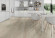 Skaben Design Rhino 55 Milano Eiche weiß Real Feel 1-Stab Landhausdiele 4V zum Kleben Raum4 Skaben Design Rhino 55 Milano Eiche weiß Real Feel 1-Stab Landhausdiele 4V zum Kleben Raum4