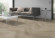 Skaben Design Rhino 55 Townhouse Natur Eiche hell Real Feel Fischgrät Herringbone 4V zum Kleben Raum3 Skaben Design Rhino 55 Townhouse Natur Eiche hell Real Feel Fischgrät Herringbone 4V zum Kleben Raum3