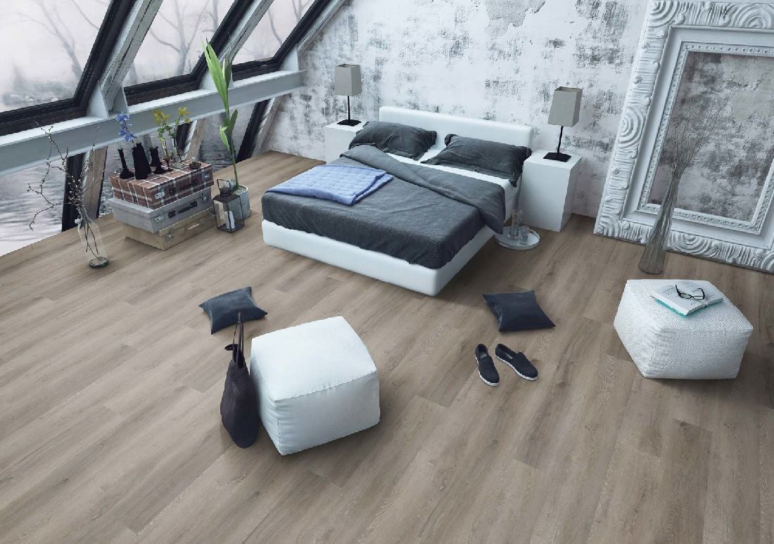 Skaben Design Rhino Glue-Down 30 XL Eiche Braun Braunfels 1-Stab Landhausdiele M4V Trittschalldämmung zum kleben Raum3