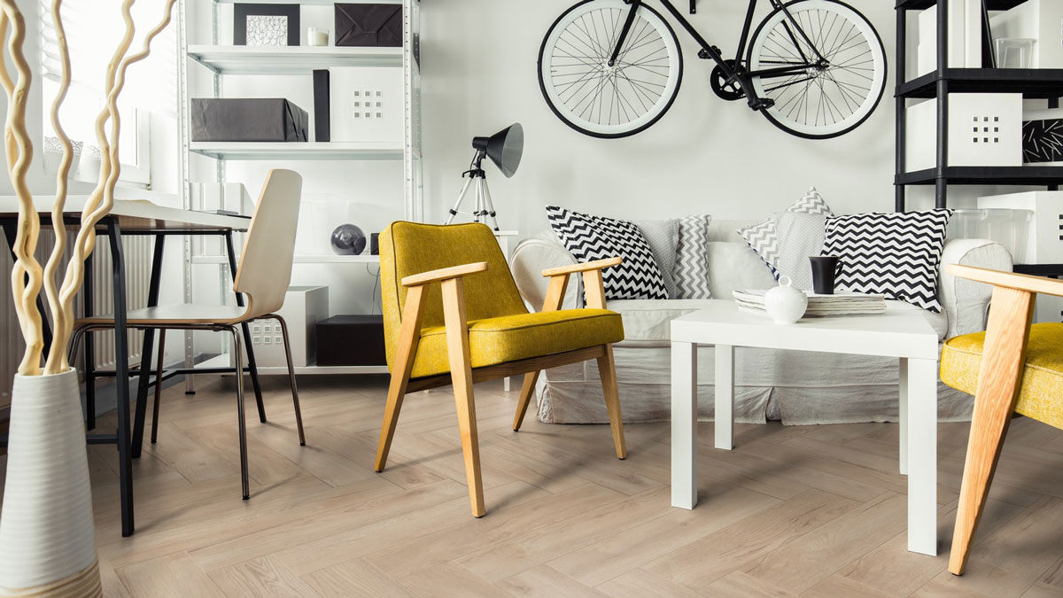 Skaben Laminat Herringbone Eiche Toledo Fischgrät 4V Raum7