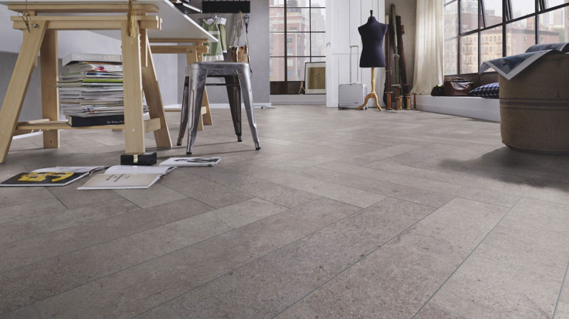 Skaben Laminat Herringbone Zement Pamplona Fischgrät 4V main product photo