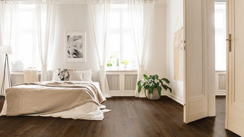 Skaben Parquet Bremen Antique Oak Rustic, antique black longitudinal cracks, dovetail technique oiled 1-strip 4mm 4VM main product photo