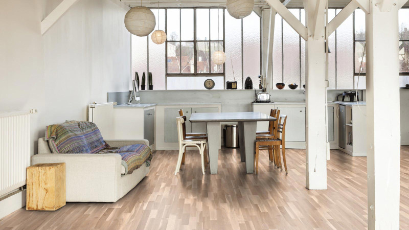 Skaben Parquet à l’anglaise Bremen Chêne Country blanc, verni mat 3mm main product photo