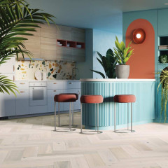 Skaben Premium Parquet en espiga Roble Lively lacado mate crema cepillado en espiga M4V