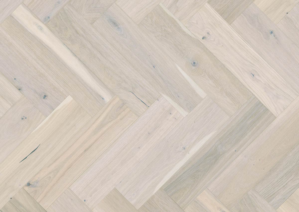 Skaben Premium Fischgrät Parkett Eiche Lively mattlackiert cream gebürstet Landhausdiele M4V Raum1