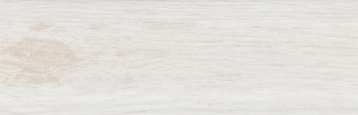 Skaben Wasserfeste Fußleiste Soft Lip mit Kabelkanal Eiche Cremeweiß / Oak Cream White 011 Raum2