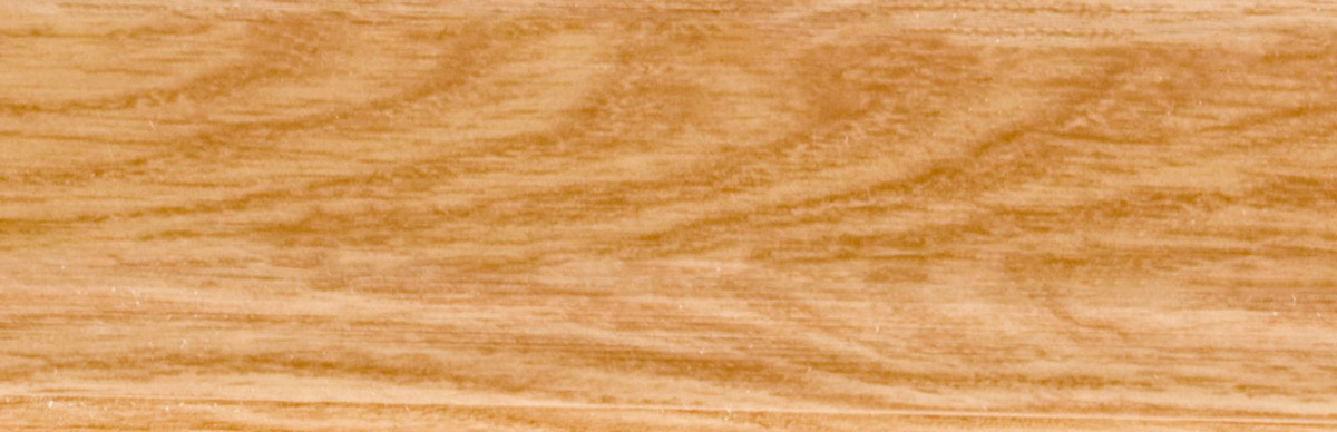 Skaben Wasserfeste Fußleiste Soft Lip mit Kabelkanal Eiche Gold / Golden Oak 009 Raum2