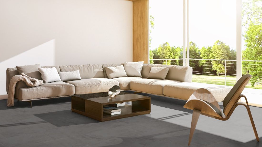 Skaben Vinyl massiv Life Lay 70 Acoustic Vintage Concrete Smoke Fliesenoptik Trittschalldämmung Raum3