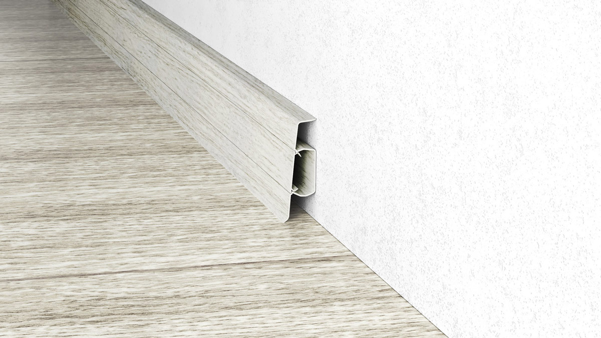 Skaben Wasserfeste Fußleiste Kubus XL mit Kabelkanal Eiche Stahlgrau / Oak Steel Grey 200 Raum4