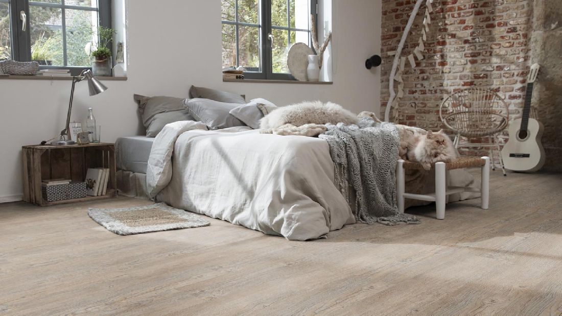 Tarkett Designboden iD Inspiration Click Solid 30 The Classics Brushed Pine Brown Planke 4V Raum4