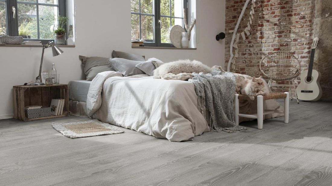 Tarkett Designboden iD Inspiration Click Solid 55 The Classics Scandinavian Oak Dark Grey Planke 4V Raum4