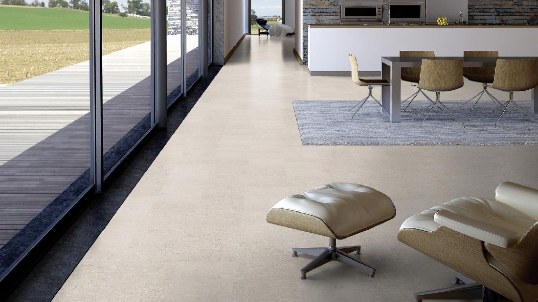 Wicanders Korkboden cork Pure Personality Moonlight vorversiegelt Fliese 4V Raum2