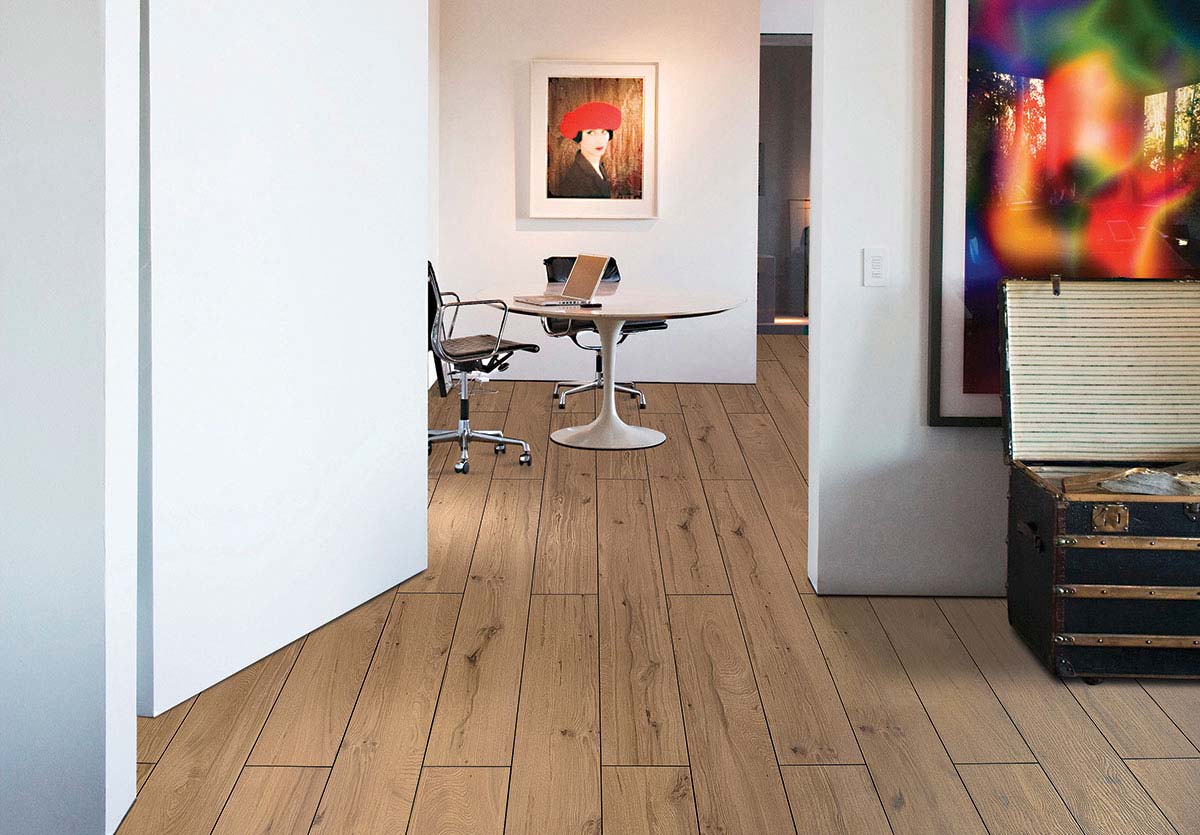 Wicanders Korkboden wood Essence Eiche Rustikal Prime 1-Stab Landhausdiele / Langdiele 4V Raum2