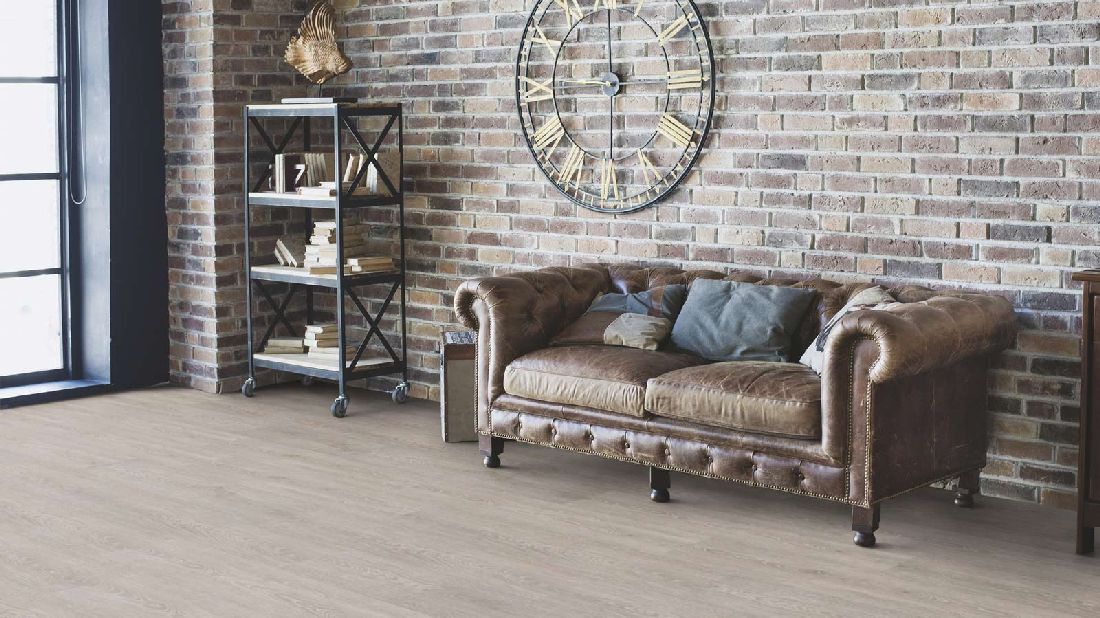 Wicanders Vinyl wood Resist Eiche Limed Grey 1-Stab Landhausdiele 4V Raum2