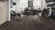 Wineo Purline Bioboden 1000 Stone L elastisch Urban Concrete Dark Fliese M4V zum kleben Raum3 Wineo Purline Bioboden 1000 Stone L elastisch Urban Concrete Dark Fliese M4V zum kleben Raum3