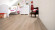 Wineo Purline Bioboden 1000 Wood L elastisch Comfort Oak Sand 1-Stab Landhausdiele M4V zum kleben Raum7
