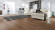 Wineo Purline Bioboden 1000 Wood XL Multi-Layer Noble Oak Chocolate 1-Stab Landhausdiele 4V Raum4 Wineo Purline Bioboden 1000 Wood XL Multi-Layer Noble Oak Chocolate 1-Stab Landhausdiele 4V Raum4