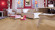 Wineo Purline Bioboden 1000 Wood XL elastisch Noble Oak Toffee 1-Stab Landhausdiele 4V zum klicken Raum7 Wineo Purline Bioboden 1000 Wood XL elastisch Noble Oak Toffee 1-Stab Landhausdiele 4V zum klicken Raum7