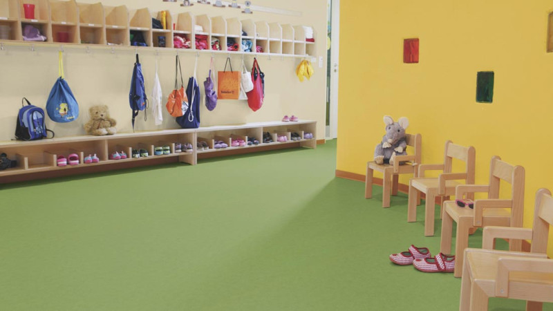Wineo Purline Organic flooring 1500 Chip Aloe Green Rolled goods main product photo
