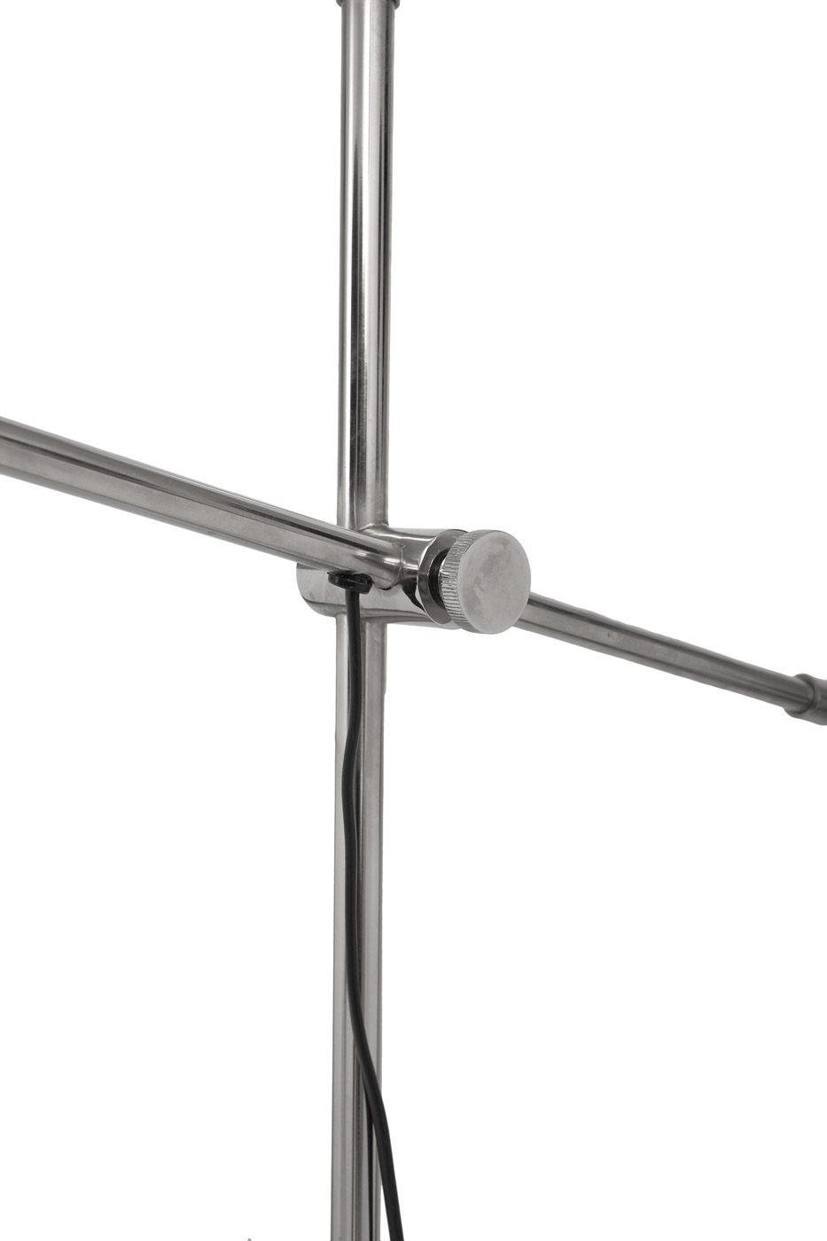 Stehlampe Nataly im Industrial Design in Farbe Schwarz / Silber aus Metall-Mix u. Marmor handgefertigt Raum6