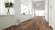 Tarkett Designboden iD Click Ultimate 55 Plus Riviera Oak Warm Brown Planke 4V Akustikrücken Raum5 Tarkett Designboden iD Click Ultimate 55 Plus Riviera Oak Warm Brown Planke 4V Akustikrücken Raum5