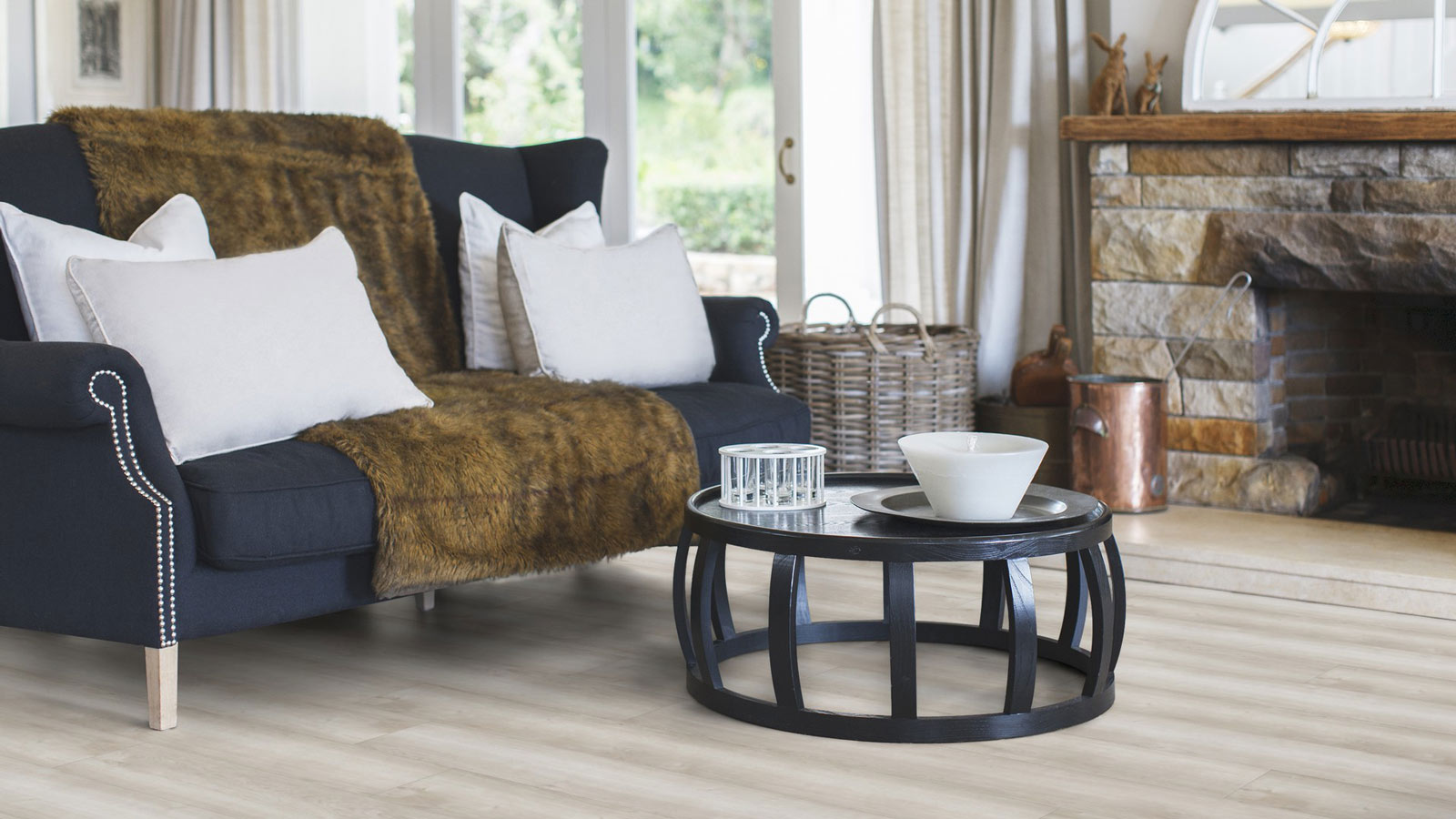 Tarkett Designboden iD Click Ultimate 55 Plus Stylish Oak White Planke 4V Akustikrücken Raum6