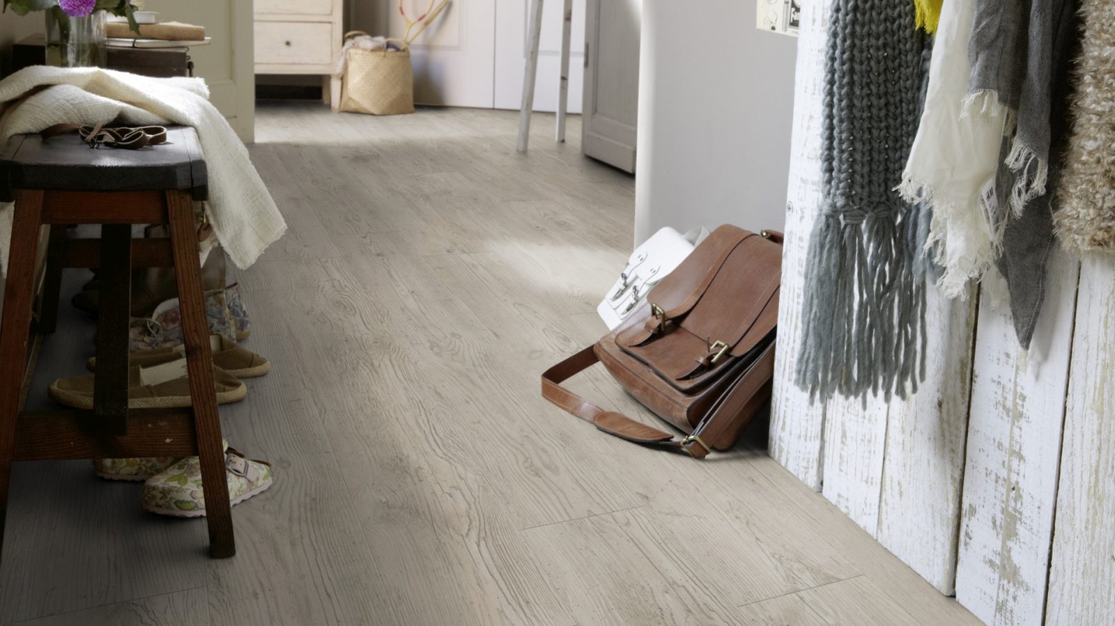 Tarkett Designboden iD Inspiration Click 55 Plus Legacy Pine Medium Grey Planke 4V Raum8