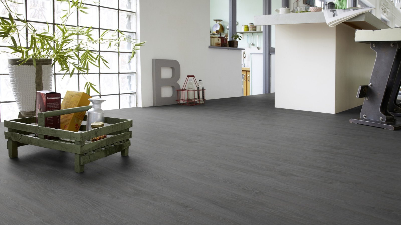 Tarkett Designboden iD Inspiration Click 55 Plus Lime Oak Black Planke 4V Raum4