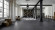 Tarkett Designboden iD Inspiration Click 55 Plus Rough Concrete Black Fliese 4V Raum3
