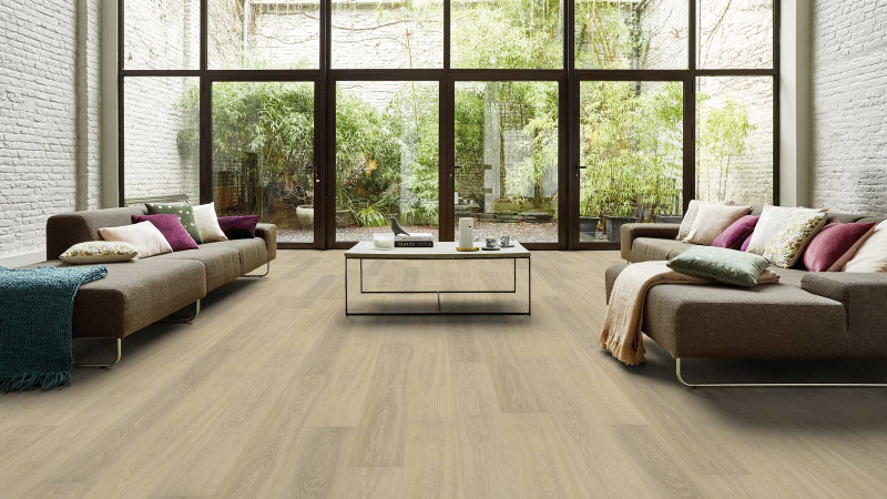 Tarkett Sol design Starfloor Click Ultimate 30 Liguria Oak Vanilla Lame M4V avec la sous-couche acoustique intégrée main product photo