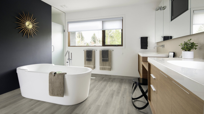 Tarkett design floor Starfloor Click Ultimate 30 Plus Cascade Oak Shaded Plank M4V Acoustic Backing main product photo