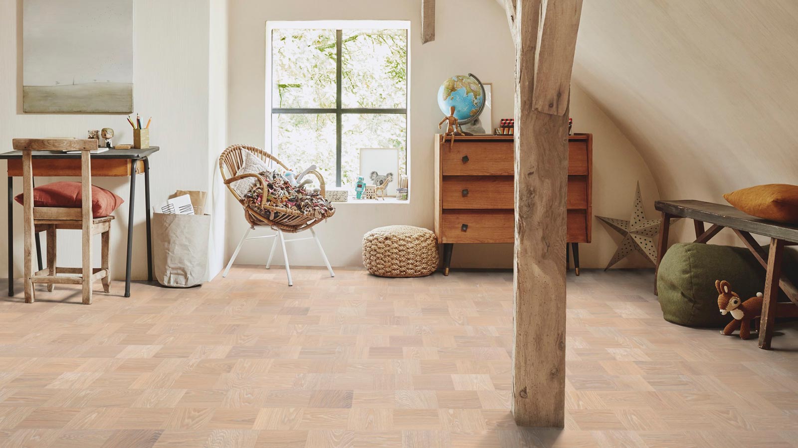 Tarkett Parkett Noble Eiche Brooklyn Nature Plus große Blöcke Raum6