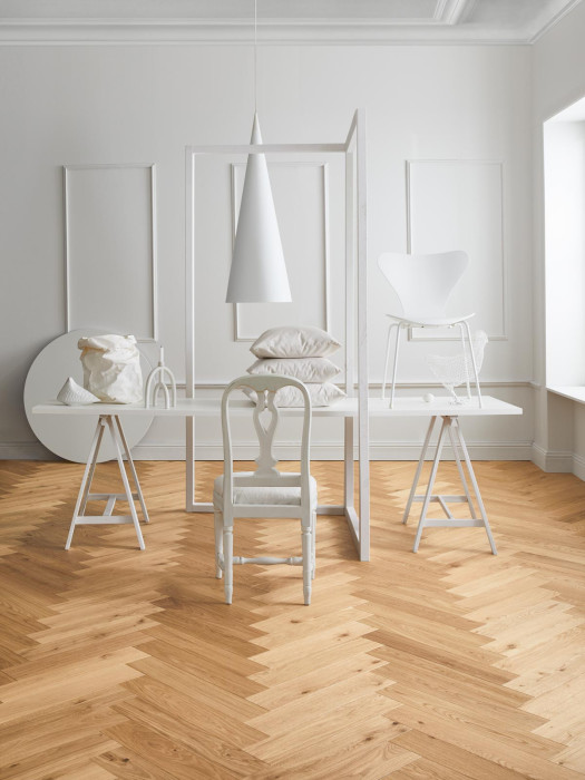 Tarkett Parquet Segno Roble derecho Espina de Pescado M4V main product photo