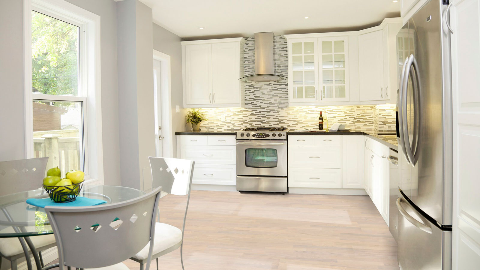 Tarkett Parkett Shade Eiche Northern White Mix 3-Stab Schiffsboden Raum5