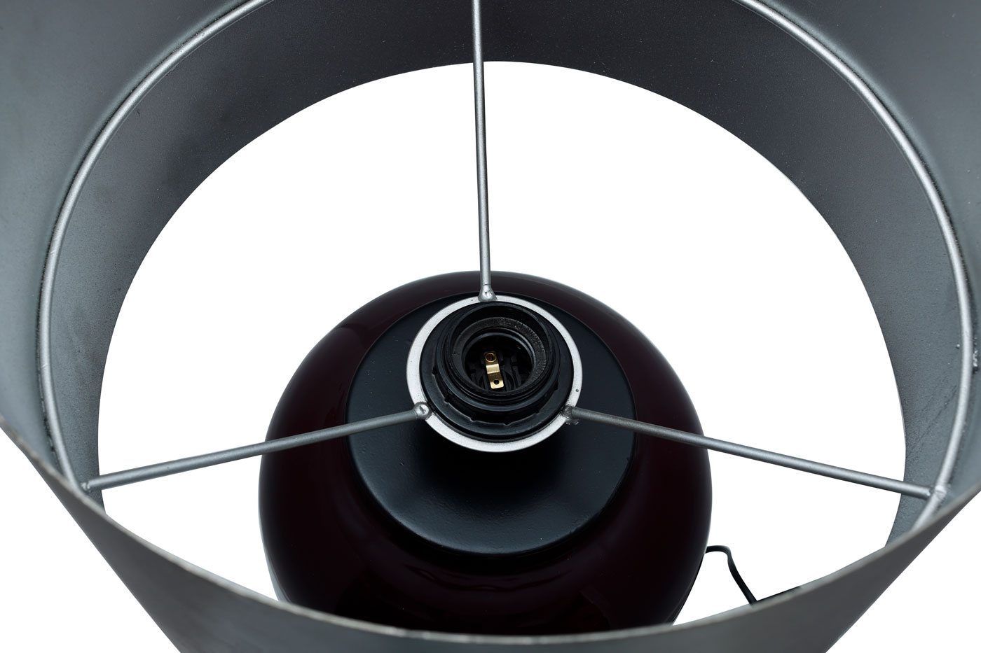 Tischlampe Benito im Extravagante Design in Farbe Beere / Silber aus Eisen handgefertigt Raum5