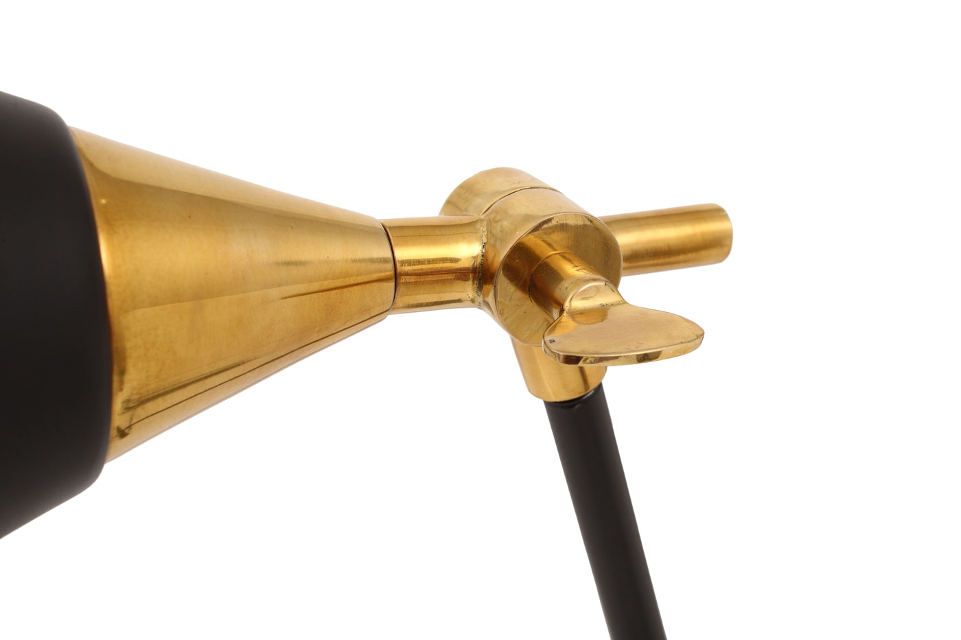 Tischlampe Kathleen im Industrial Design in Farbe Schwarz / Gold aus Metall-Mix handgefertigt Raum6