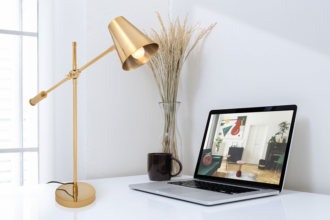 Tischlampe Stephen im Industrial Design in Farbe Gold aus Stahl, Messing u. Eisen handgefertigt Raum2