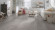 Wineo Designboden 600 Stone XL #ChelseaFactory Fliesenoptik gefaste Kante Raum2 Wineo Designboden 600 Stone XL #ChelseaFactory Fliesenoptik gefaste Kante Raum2