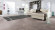 Wineo Designboden 600 Stone XL #NewtownFactory Fliesenoptik gefaste Kante Raum4