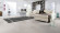 Wineo Designboden 600 Stone XL #NoordFactory Fliesenoptik gefaste Kante Raum4 Wineo Designboden 600 Stone XL #NoordFactory Fliesenoptik gefaste Kante Raum4