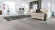 Wineo Designboden 600 Stone XL Rigid #ChelseaFactory Fliesenoptik reale Fuge Raum4 Wineo Designboden 600 Stone XL Rigid #ChelseaFactory Fliesenoptik reale Fuge Raum4
