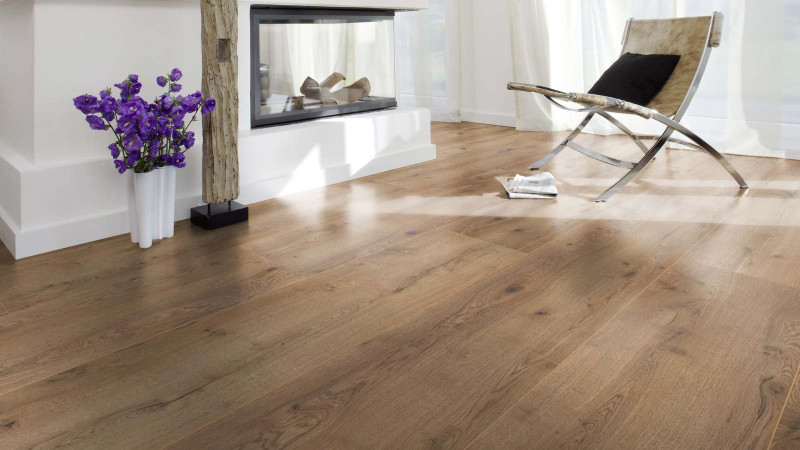 Skaben Laminate XXL Plus Oak Decent 1-strip 4V main product photo