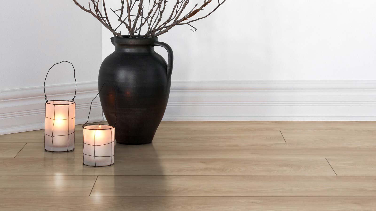 Kronotex Laminate MAMMUT Plus Macro Oak Light 1-strip 4V