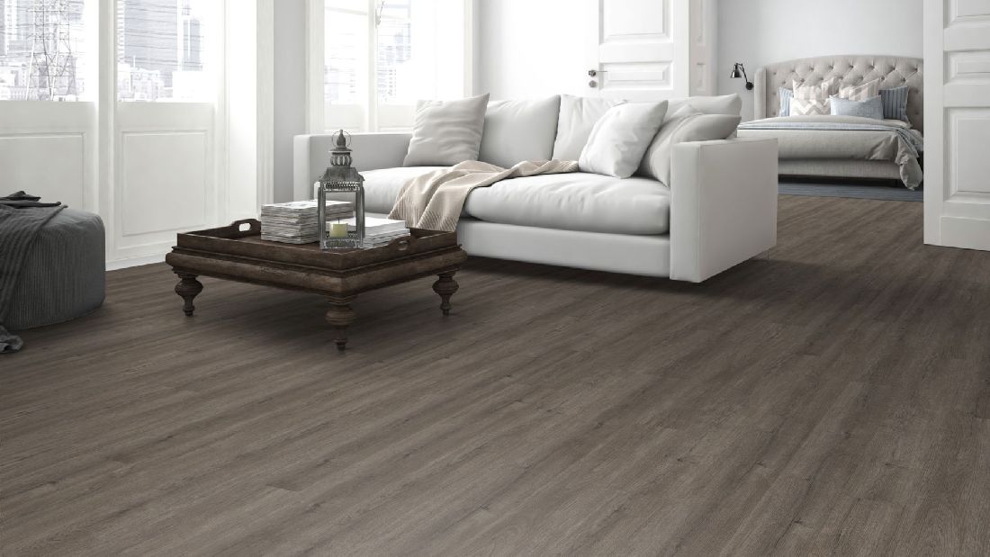 Skaben Design Suelo Vinilo Rhino Click 30 Manor Oak Natural Dark 1-lama M4V Aislamiento acústico contra impactos