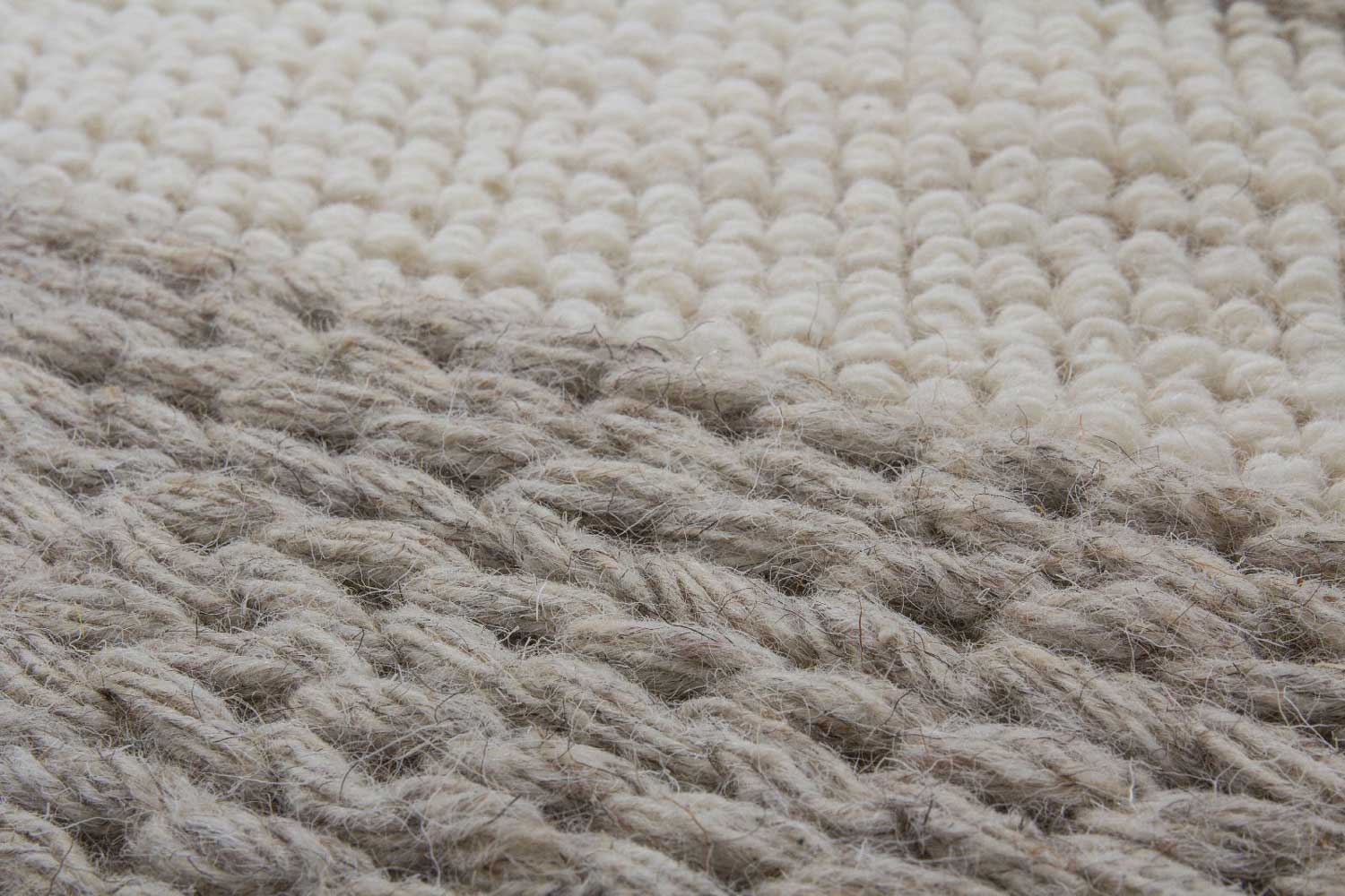 Wollteppich Handgewebt STREIFEN NATUR Optik klassisch Höhe 11 mm - Allergiker geeignet R2