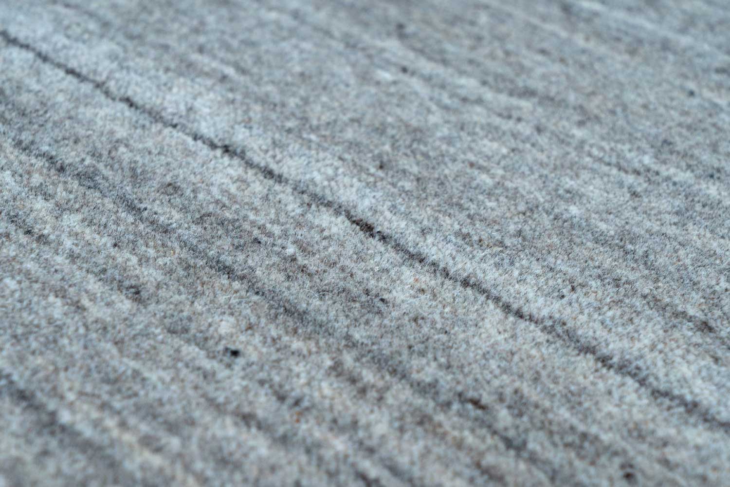 Wollteppich Kurzflorteppich Handgefertigt SILBER leicht meliert Höhe 13 mm R2